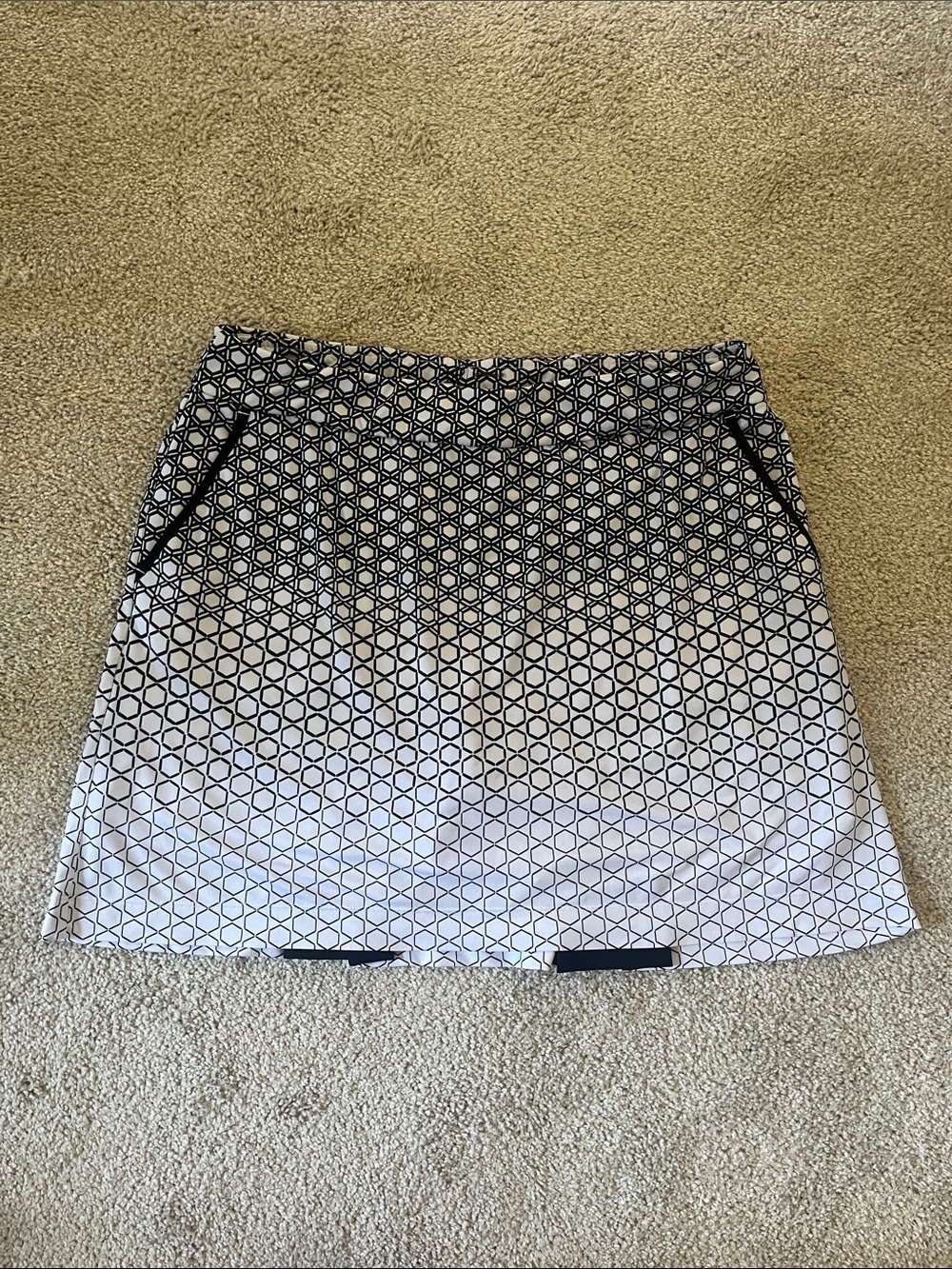 EP Pro Black and White Geometric Skort